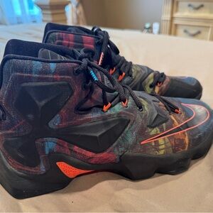 Nike LeBron 13 Akronite 2015